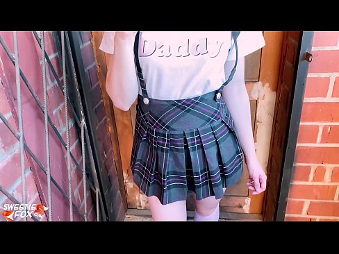 ❤️ Schoolgirl Sucks a dick gu domhainn agus fucks an àite clasaichean. ❤️  Porn anal  aig gd.sitevox.top ️❤